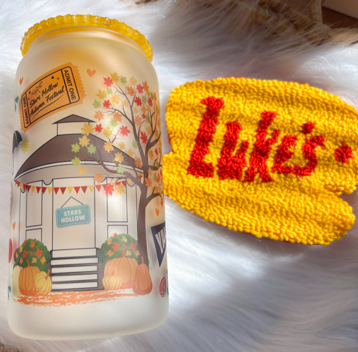 Gilmore Autumn (coaster sold separately)